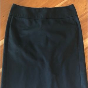 Gap Pencil Skirt🌸